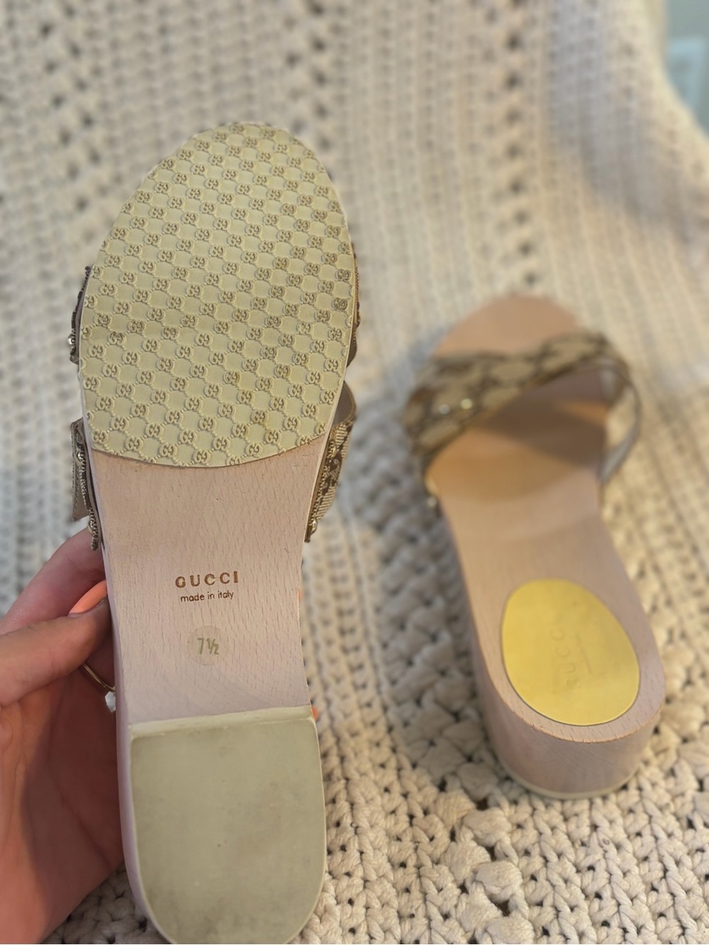 Vintage Gucci women's GG canvas crossover strap wooden clogs. 7.5 - Picture 3 of 5